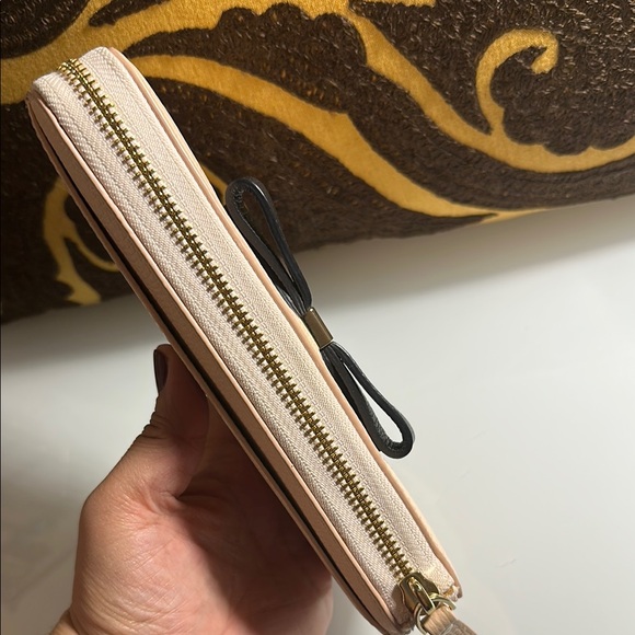 Kate Spade Pink and Black Wallet with Bow Detail - Picture 10 of 13